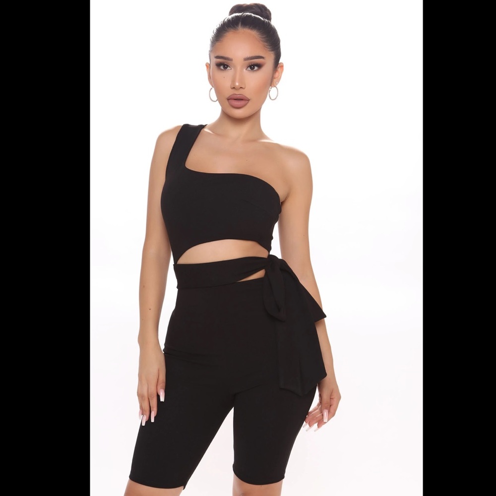 Cutting It Short Romper - Black